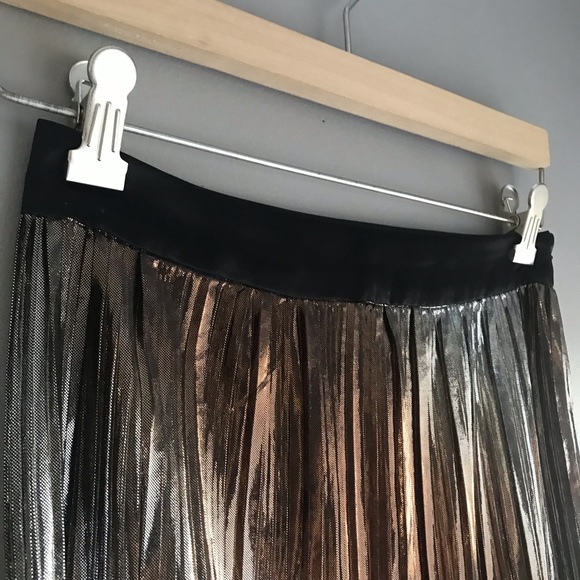 Metallic Maxi Skirt - Picture 3 of 6